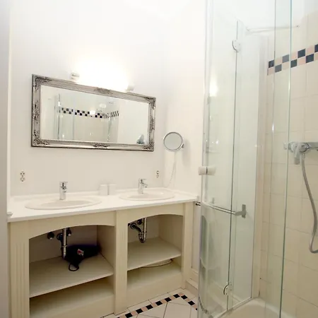 Daire Gmelinstra_e 22_ Whg_ 3_ Haus Frie